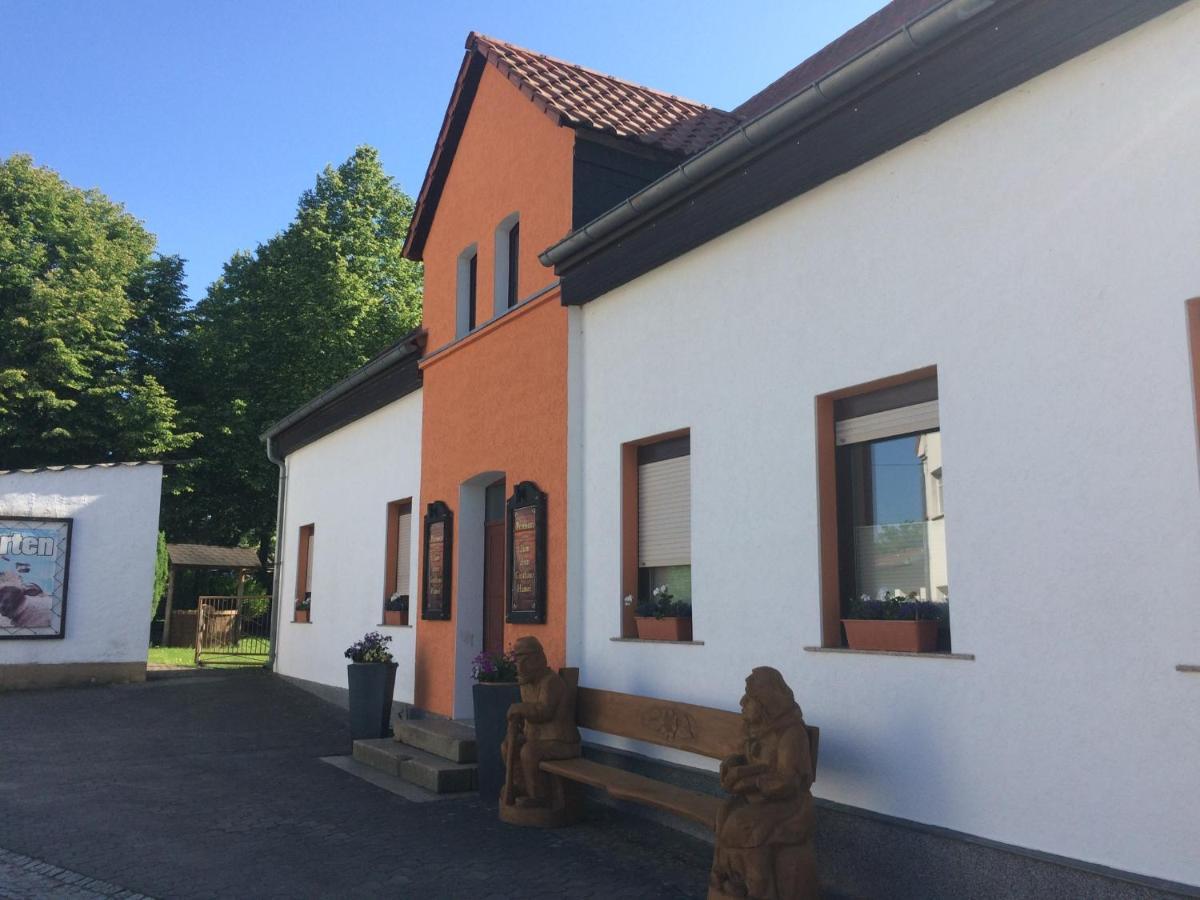 Pension Zum Alten Gasthaus Haensel Krauschwitz エクステリア 写真